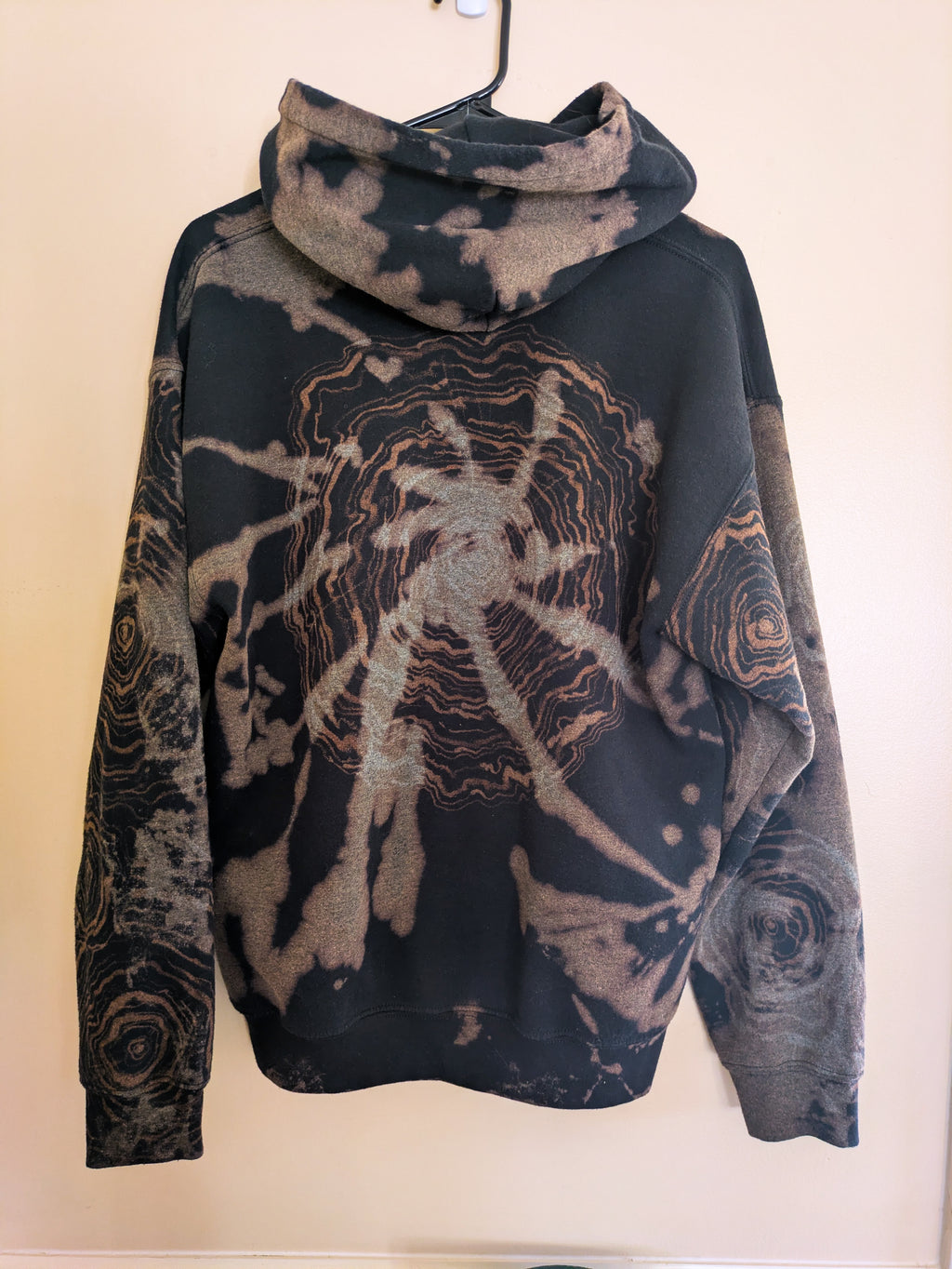 Black Tree Ring Sweatshirt